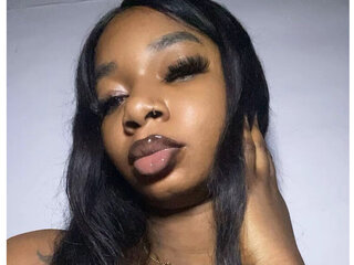 BellaPeter's headshot