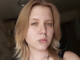VikiCharm's headshot