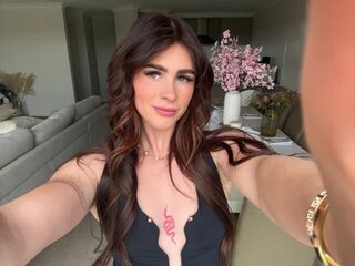 Aus queen's headshot