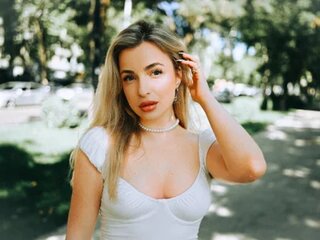 LiliBanger's headshot