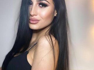 queenrafaelle's headshot