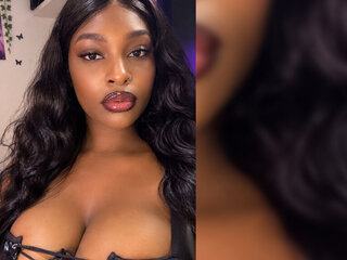 NaomiKinz's headshot