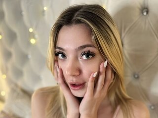 AmandaHarris's headshot