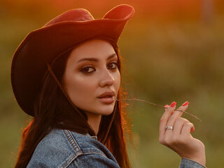 HaileyBriks's headshot